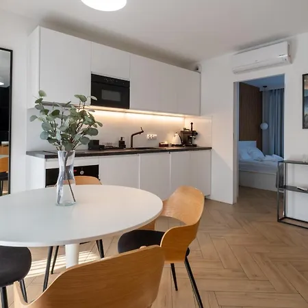 Kalinowa Z Sauna, Sun & Snow شتوروك